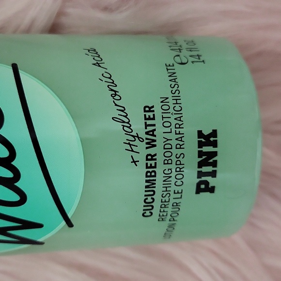 Brand New PINK Victoria's Secret REFRESHING BODY LOTION - Picture 3 of 3